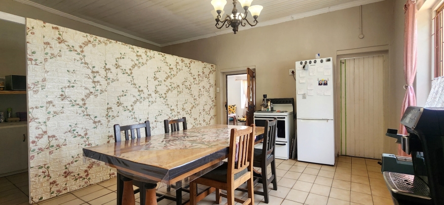 4 Bedroom Property for Sale in Bredasdorp Western Cape